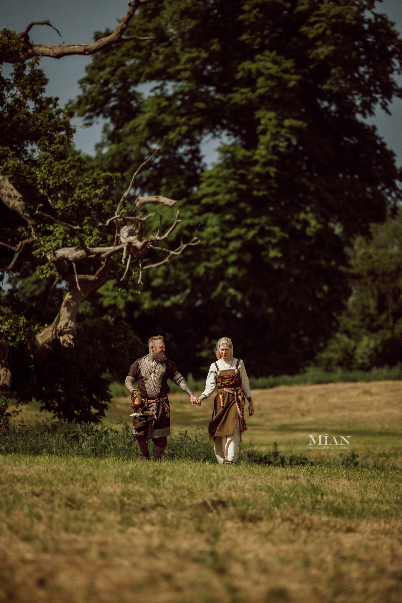couple-photography-ireland-boyne-valley-viking-experience